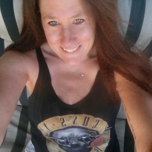 Meet your Posher, Eva